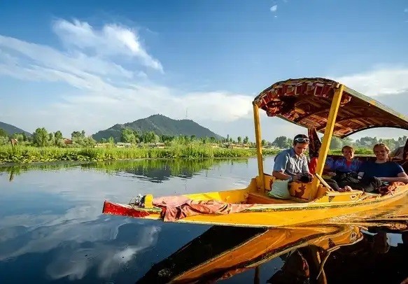 Kashmir Tour Package in 5 Days from Bangladesh